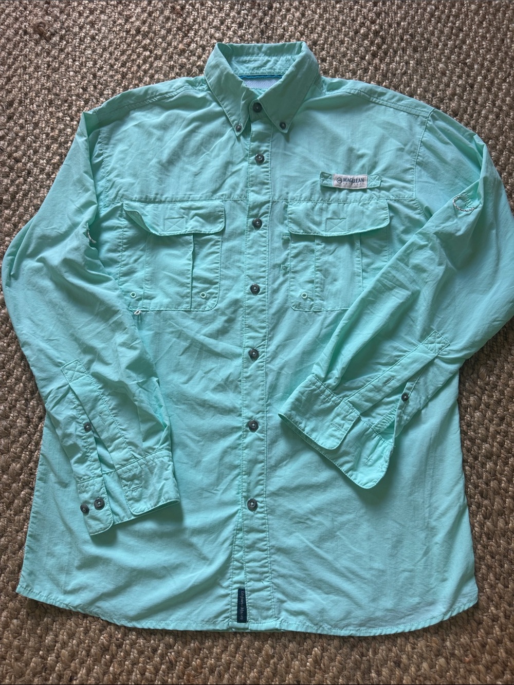 Men’s Magellan Outdoors, Laguna Madre Fishing Shirt in seafoam/aqua size small